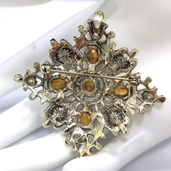 Mid-Century Purple Rhinestone Brooch Pendant, Faux Pearls, 2 1/4 Inches - Picture 3 of 10